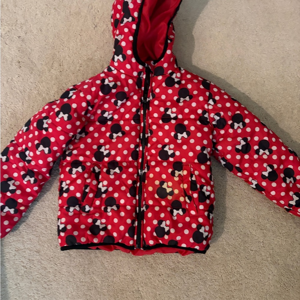 Disney Junior Minnie Mouse Kids Red Hooded Puffer Jacket 4T polka dots